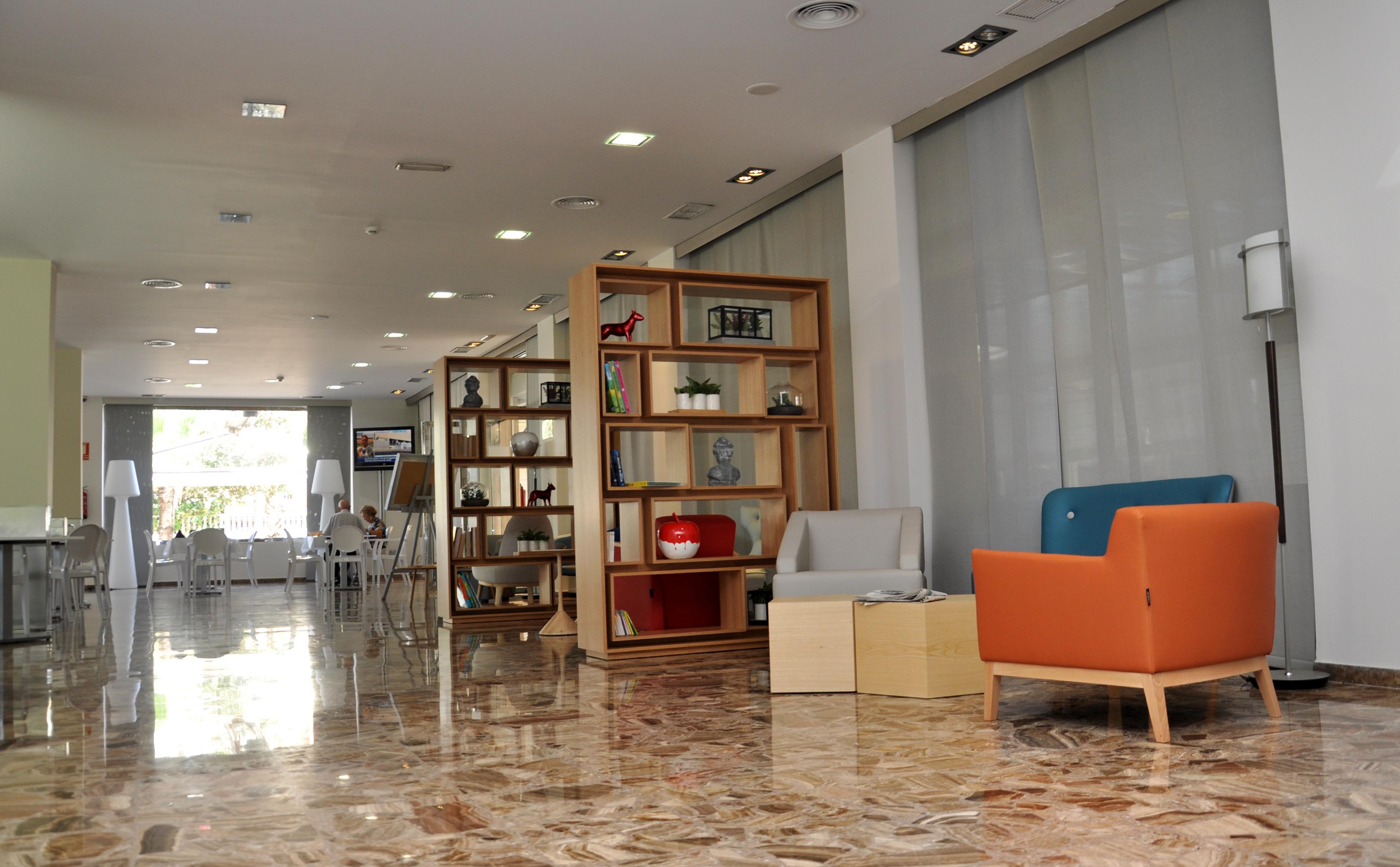 Hotel Castilla Аликанте Екстериор снимка