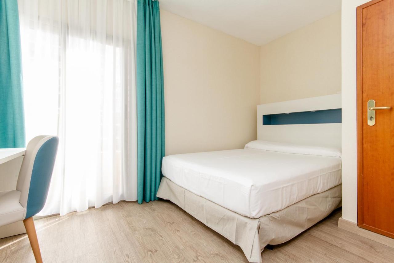 Hotel Castilla Аликанте Екстериор снимка